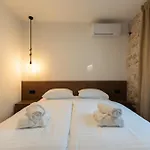 Levanat Iz * Veli Iž