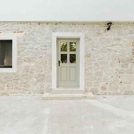 Levanat Iž * Veli Iž