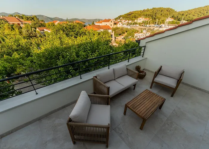 Apartamento Levanat Iz