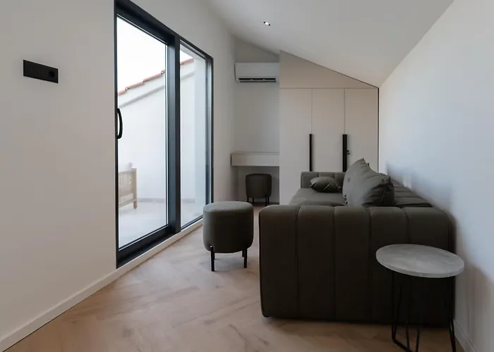 Levanat Iz Apartamento