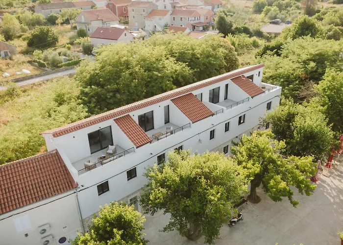 Apartamento Levanat Iz