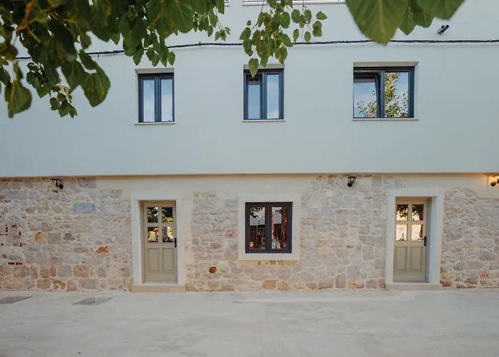 Apartament Levanat Iz